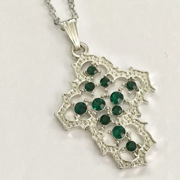 Celtic Cross Necklace Green Crystals Simulated Emeralds Silver Plated 20" Chain - Picture 3 of 10